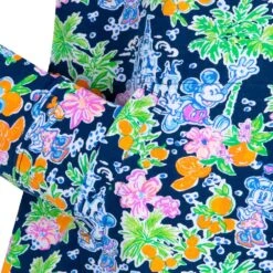 Mickey And Minnie Mouse Zip Pullover For Women By Lilly Pulitzer – Disney Parks 6 Mickey And Minnie Mouse Zip Pullover For Women By Lilly Pulitzer – Disney Parks -Disney Sales Store 5106107140121 4